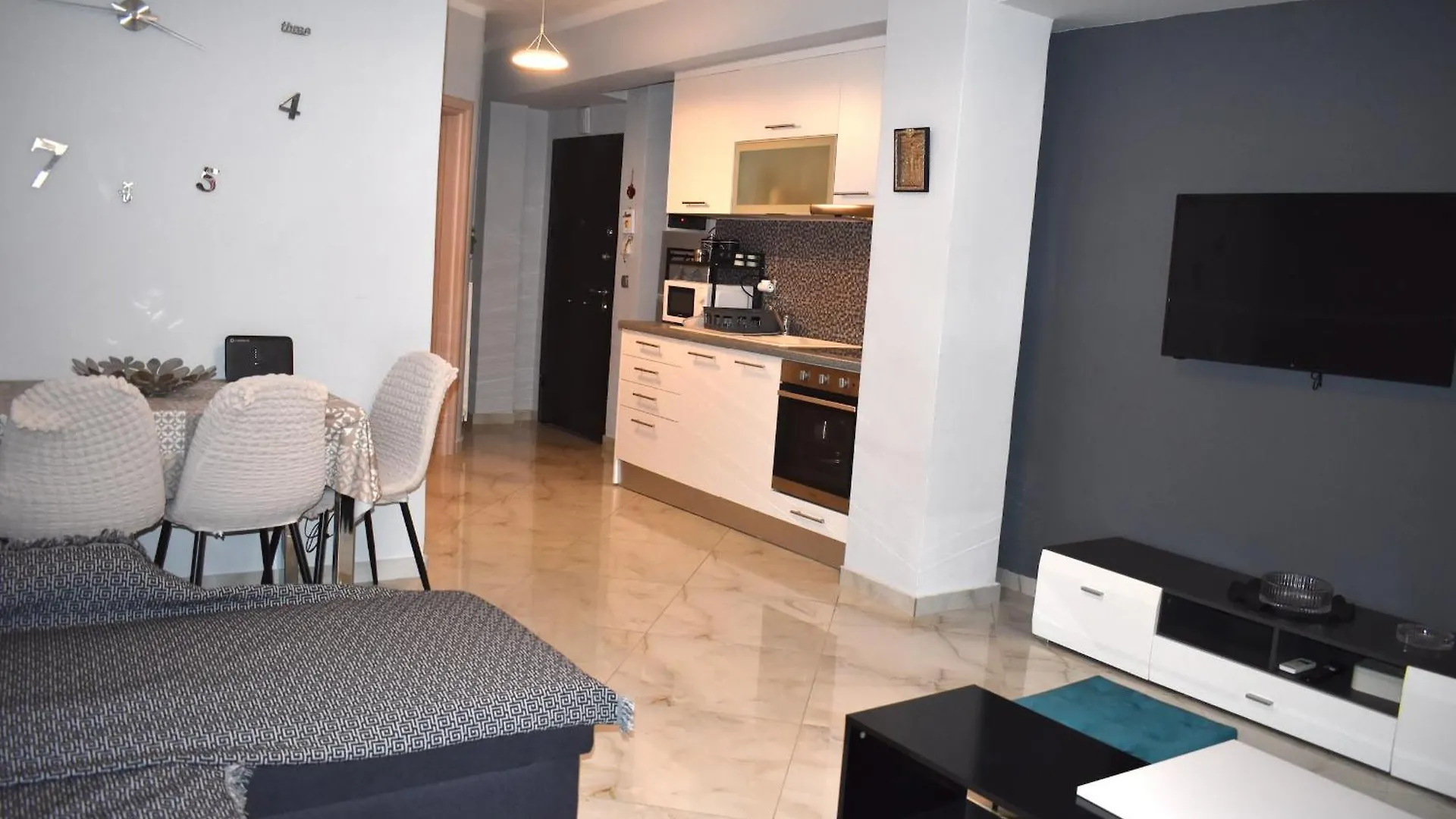 Mavrikios Luxury Apartment Nea Kallikrateia 0*,  Greece