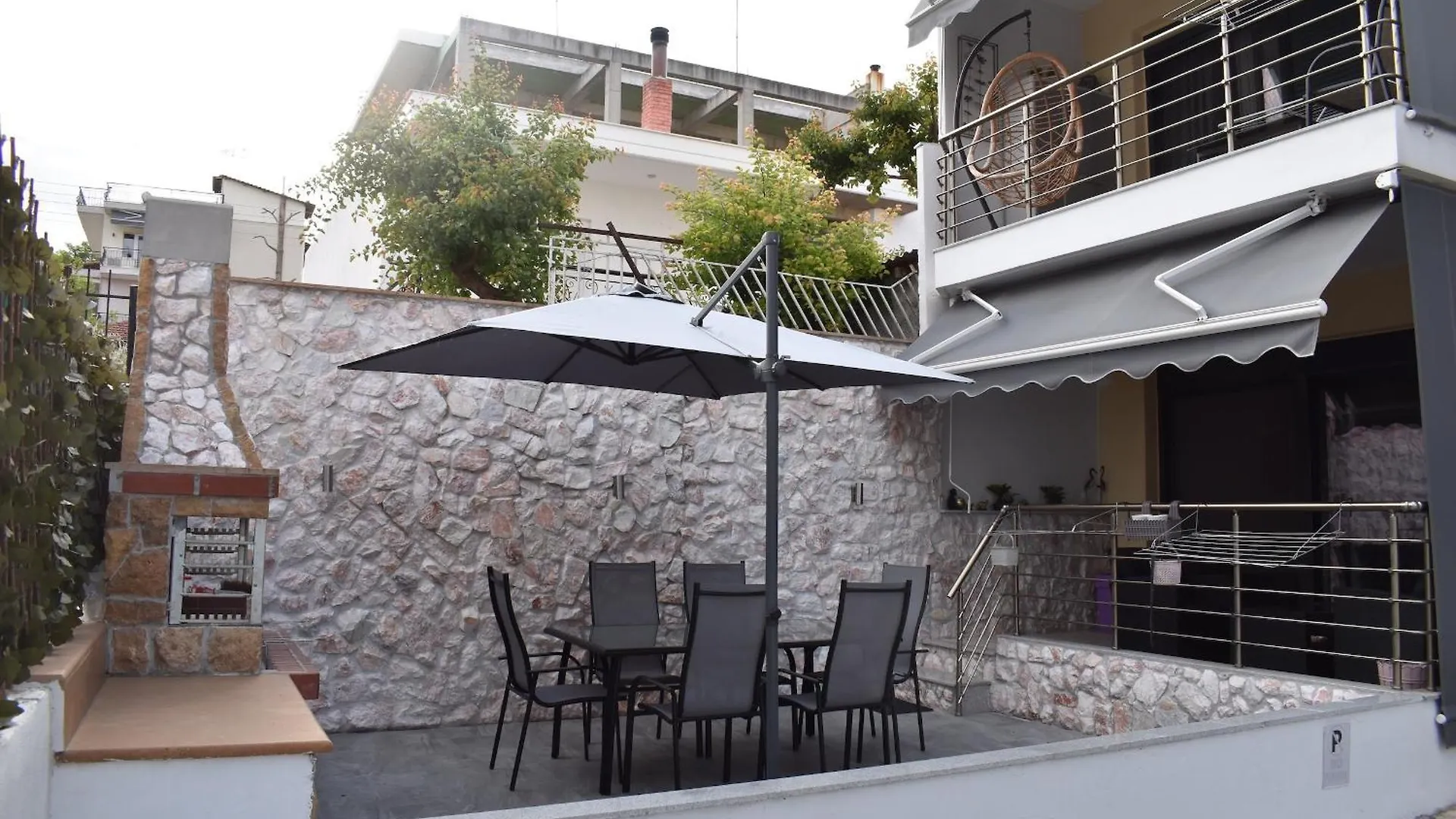 Mavrikios Luxury Apartment Nea Kallikrateia