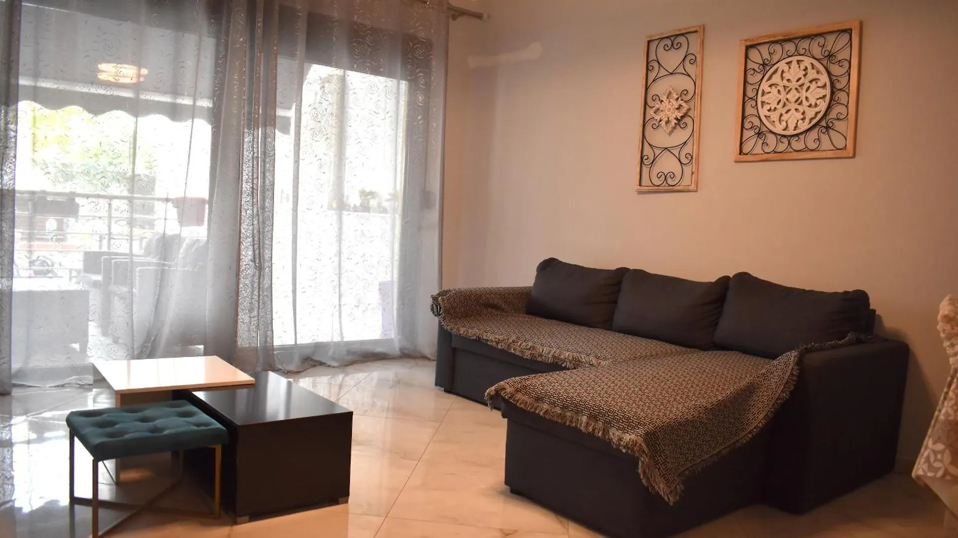 Mavrikios Luxury Apartment Nea Kallikrateia