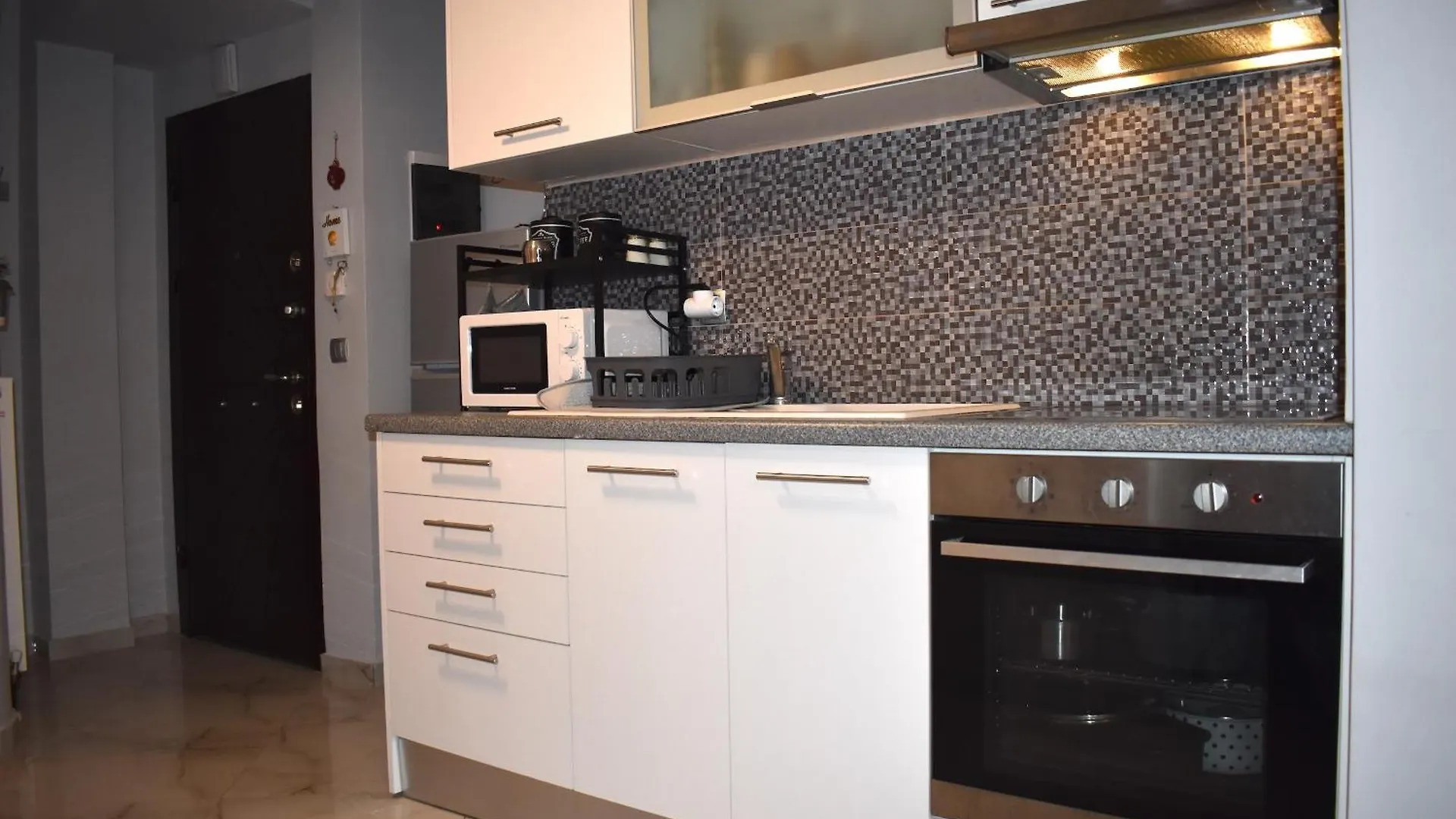 Mavrikios Luxury Apartment Nea Kallikrateia